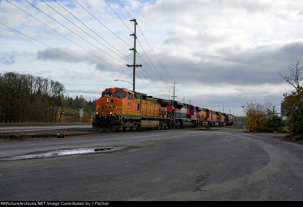 BNSF 4023